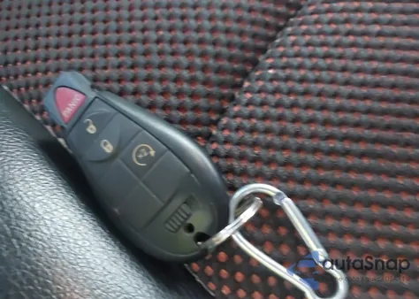 2017 Ram 1500 Sport 4X4 5'7 Box z USA, uszkodzony, nr VIN 1C6RR7MT7HS681405